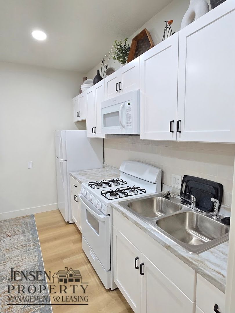 Detached Basement Casita- One Bedroom! – photo 5