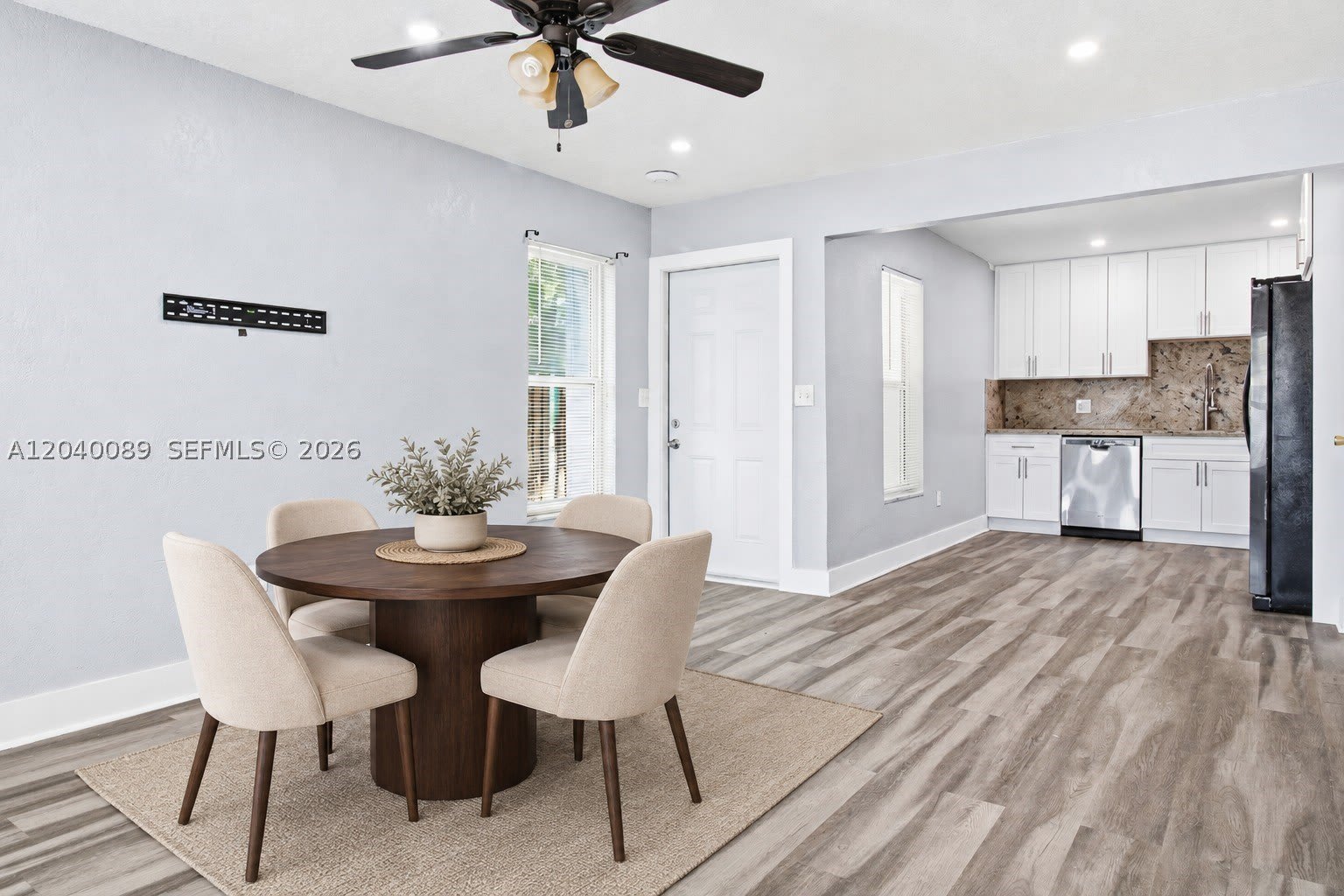 610 Sw 2Nd Ave – photo 3