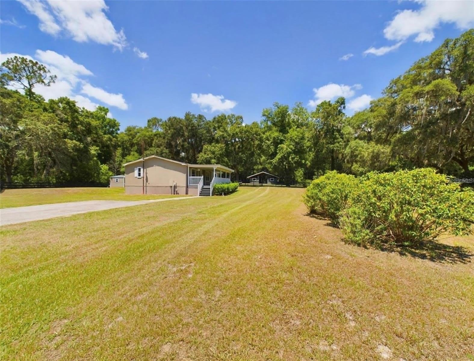 12250 NW 7TH Place – photo 2