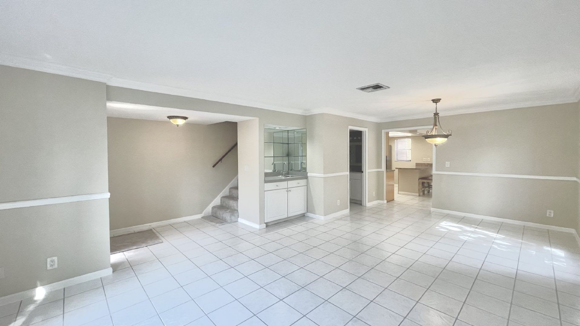 Spacious 2-Bedroom, 2.5-Bath Home with Elegant Hardwood & Tile Floors – photo 4