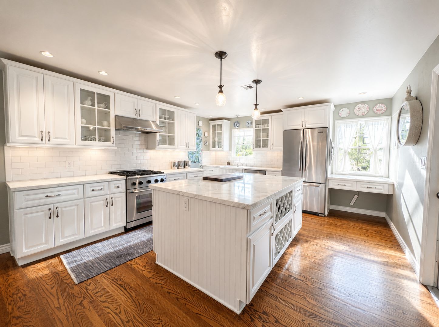 3 or 6 Month Lease (Furnish Option) – photo 1