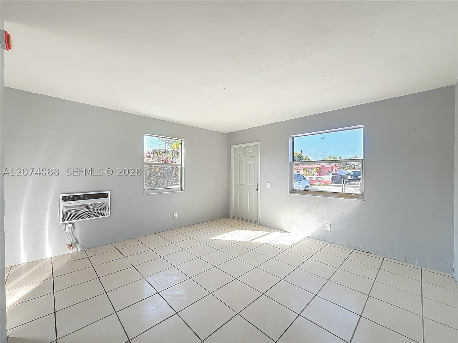 2408 NW 8th St – photo 4