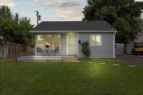 706 Willard Avenue – photo 1