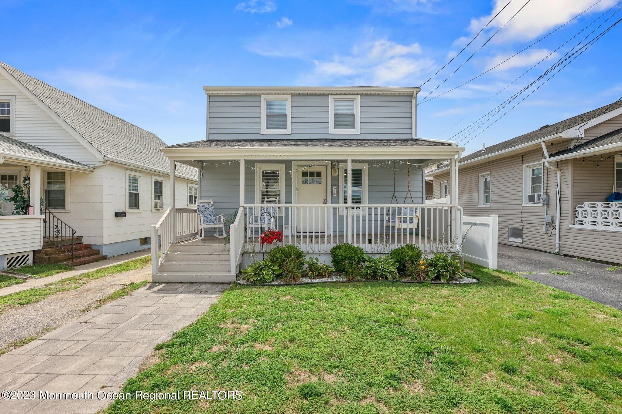 107 17Th Avenue – photo 1