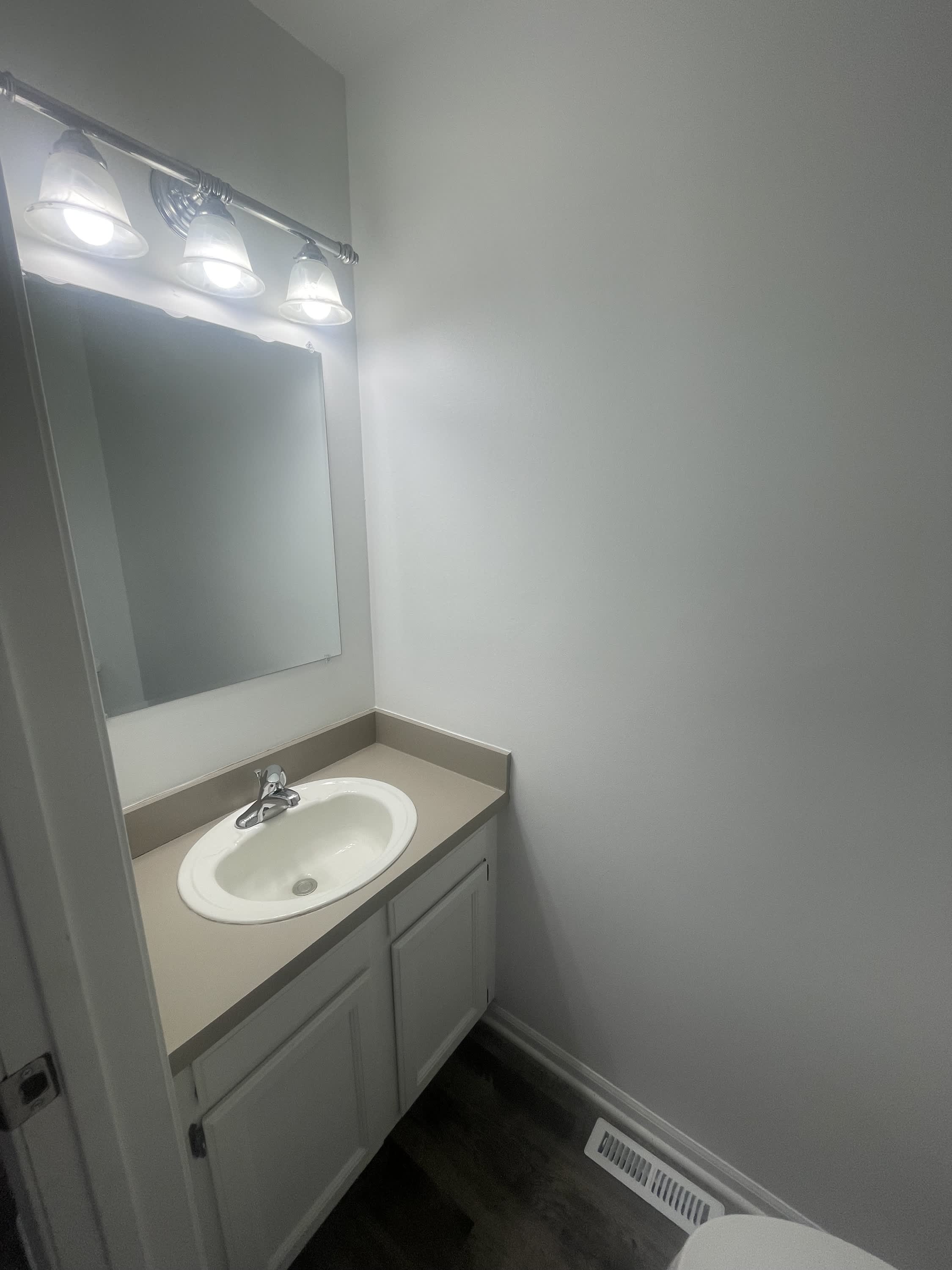 2166 Regency Drive – photo 4