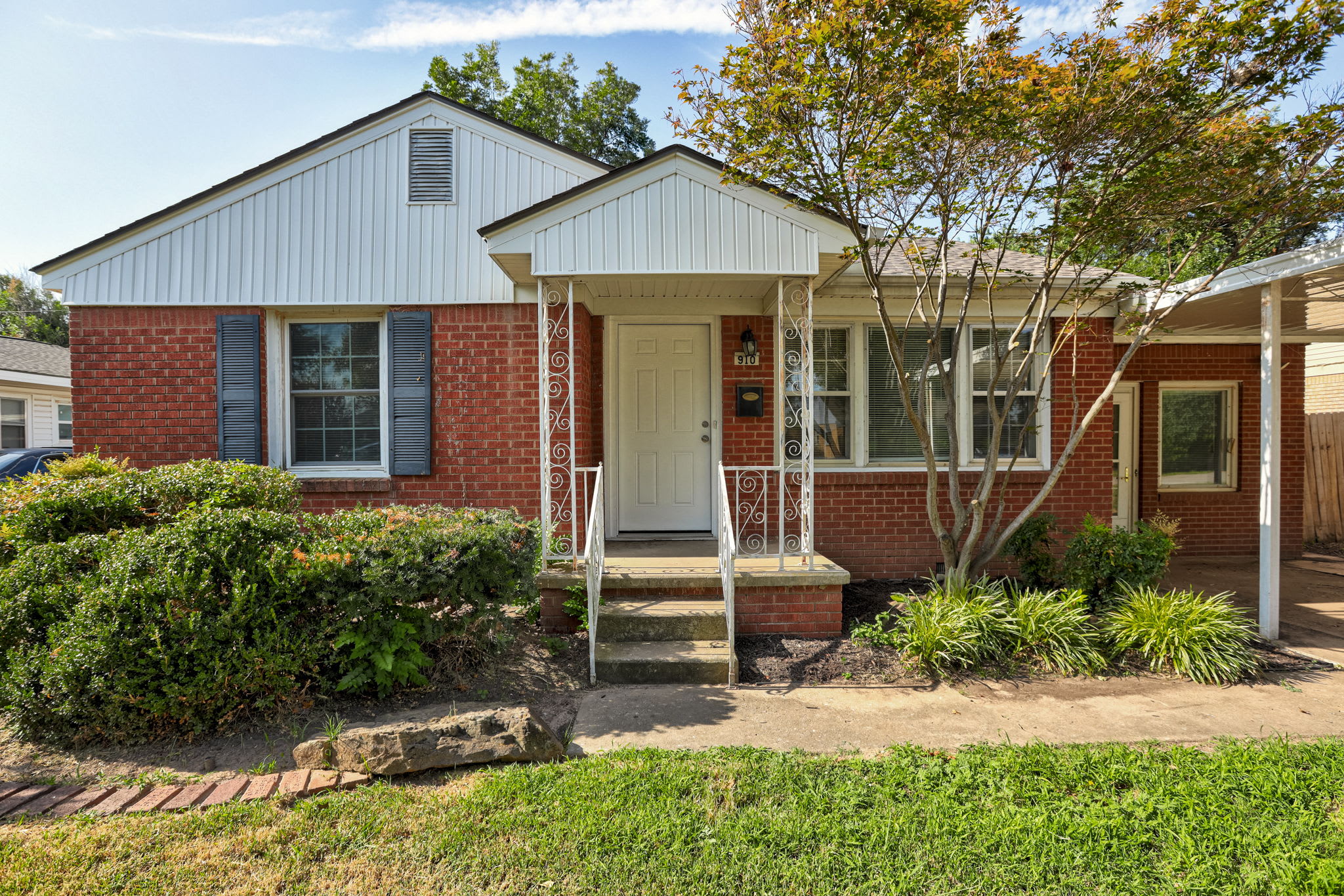910 Garver Street – photo 2