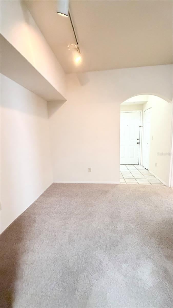 832 CAMARGO Way – photo 5