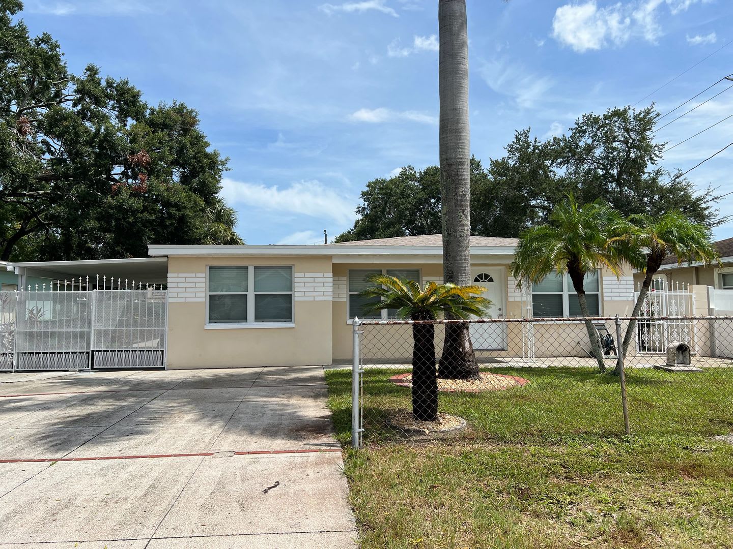 Freshly Updated 3 Bed 2 Bath Home In West Tampa – photo 1