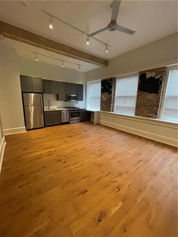 221 CHARTRES Street – photo 2