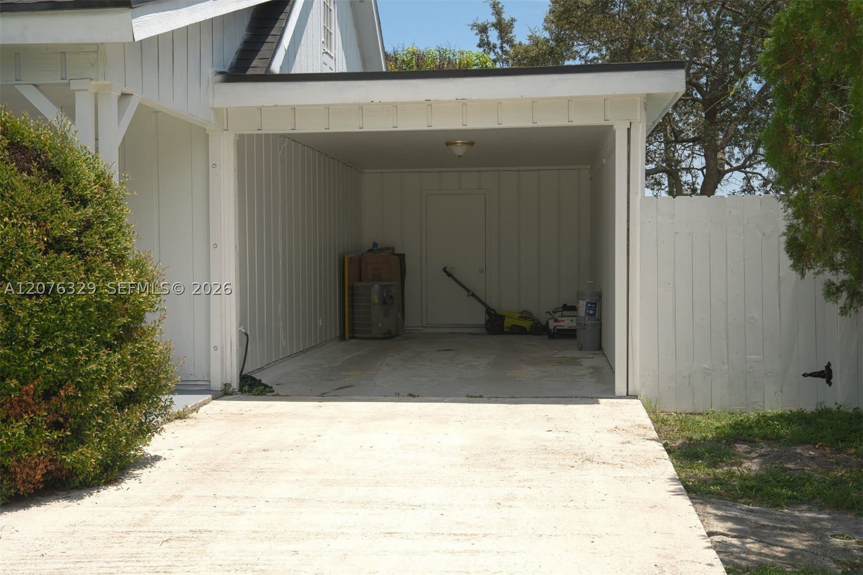 2489 Se Stonecrop St – photo 3