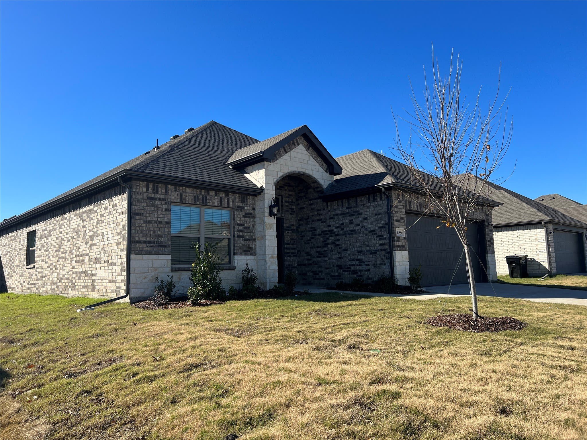 639 Comal Drive – photo 2
