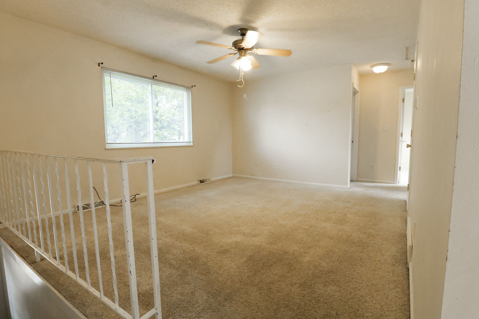 3 bedroom and 2 bathroom home! – photo 3