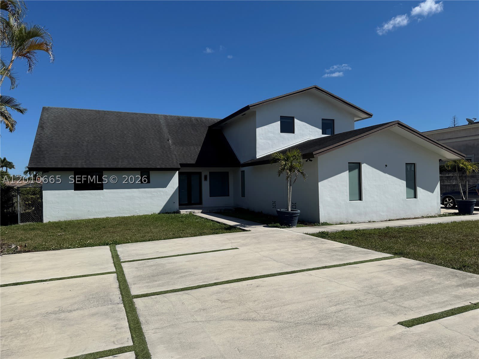 3155 SW 132nd Ave – photo 1