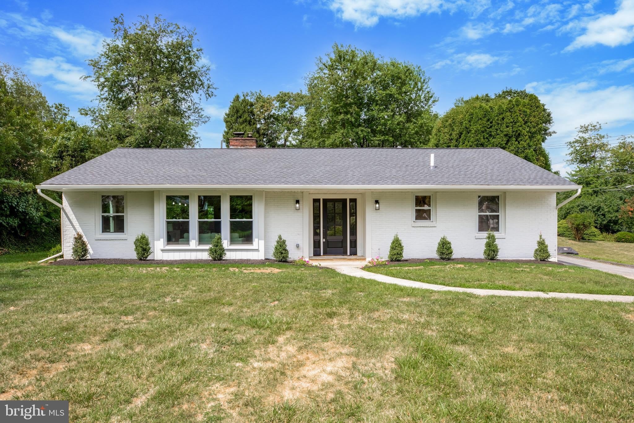 104 FURLONG Avenue – photo 1