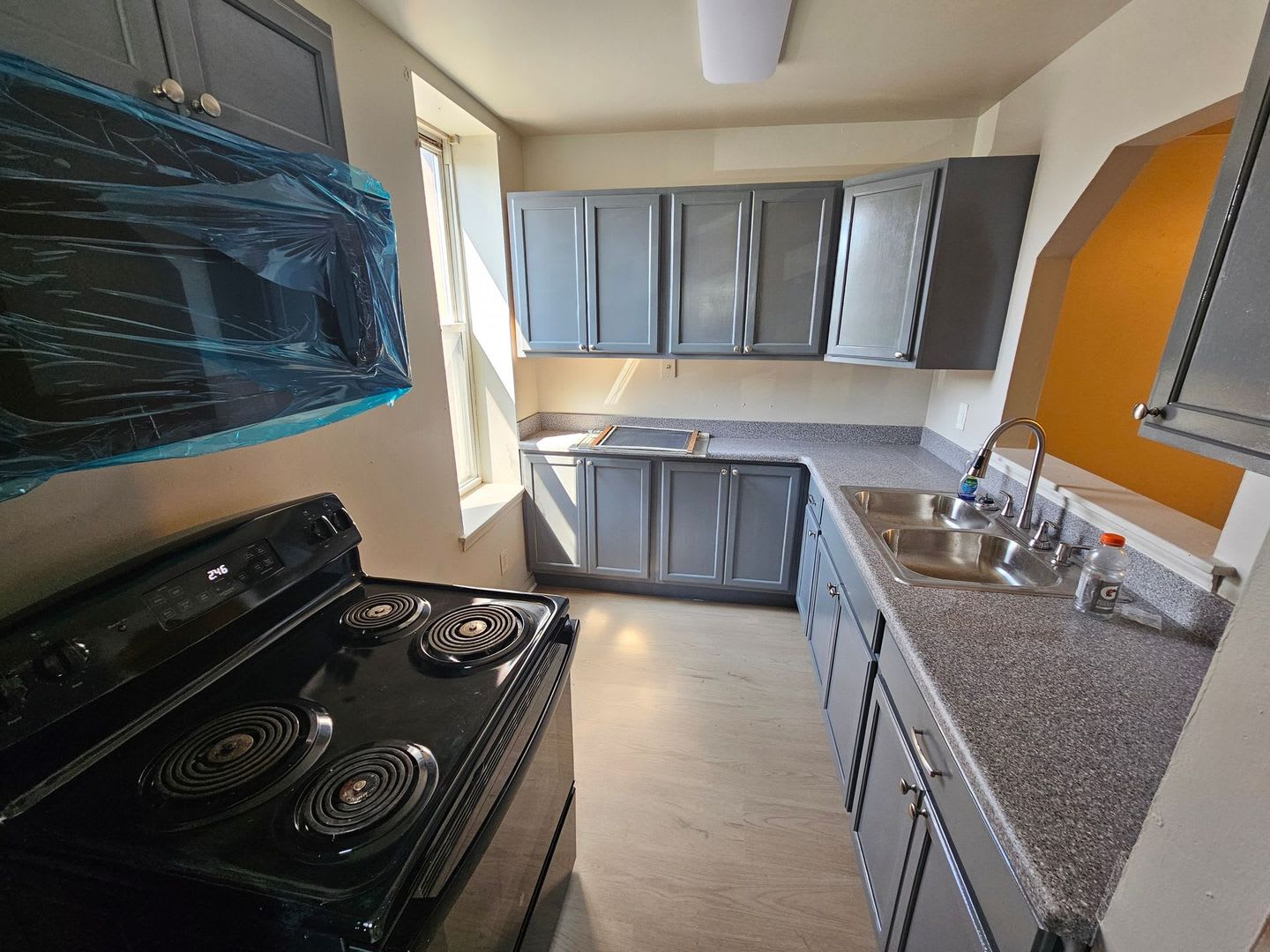 1328 Lehman – photo 3