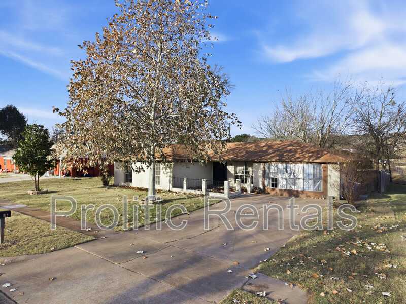 610 Creek Street – photo 4