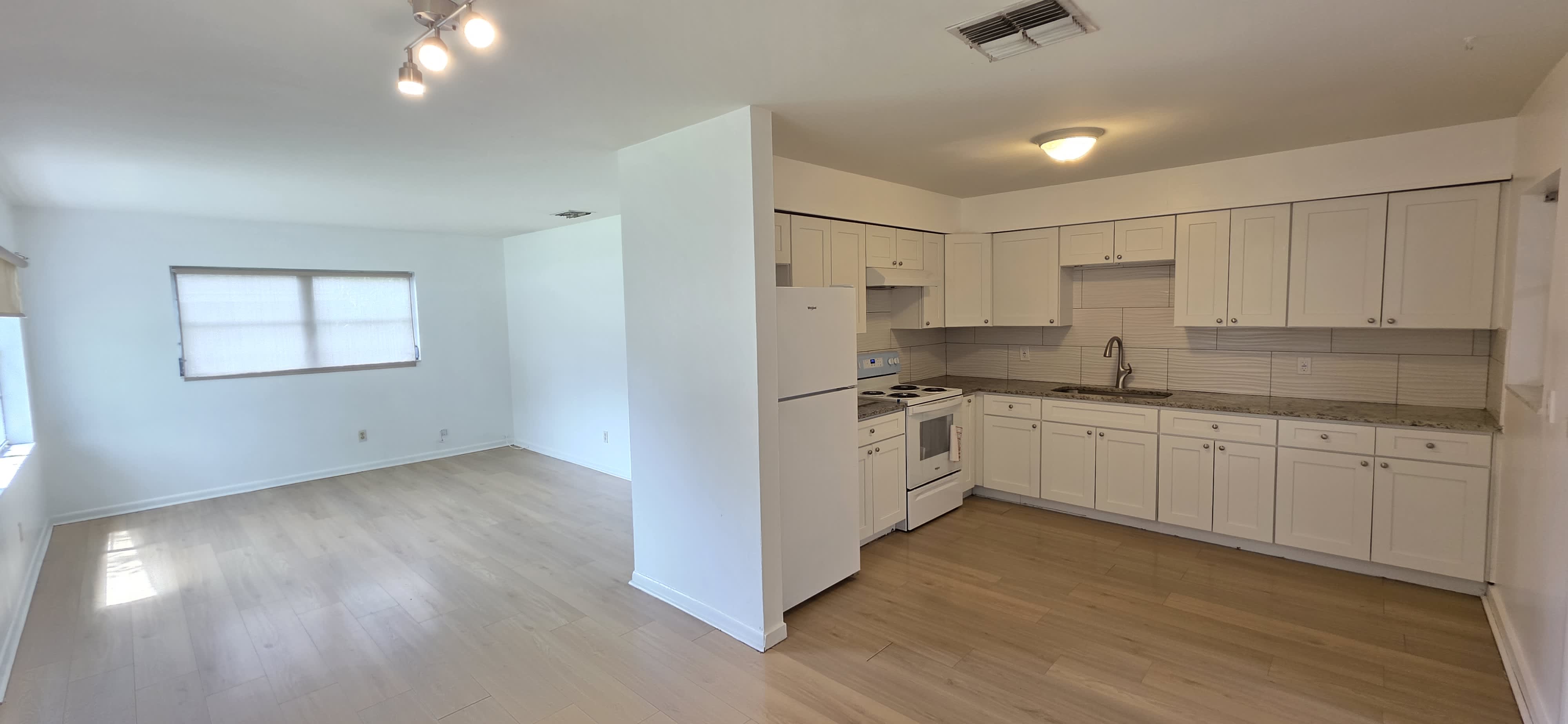 410 S Oakwood Ave – photo 3