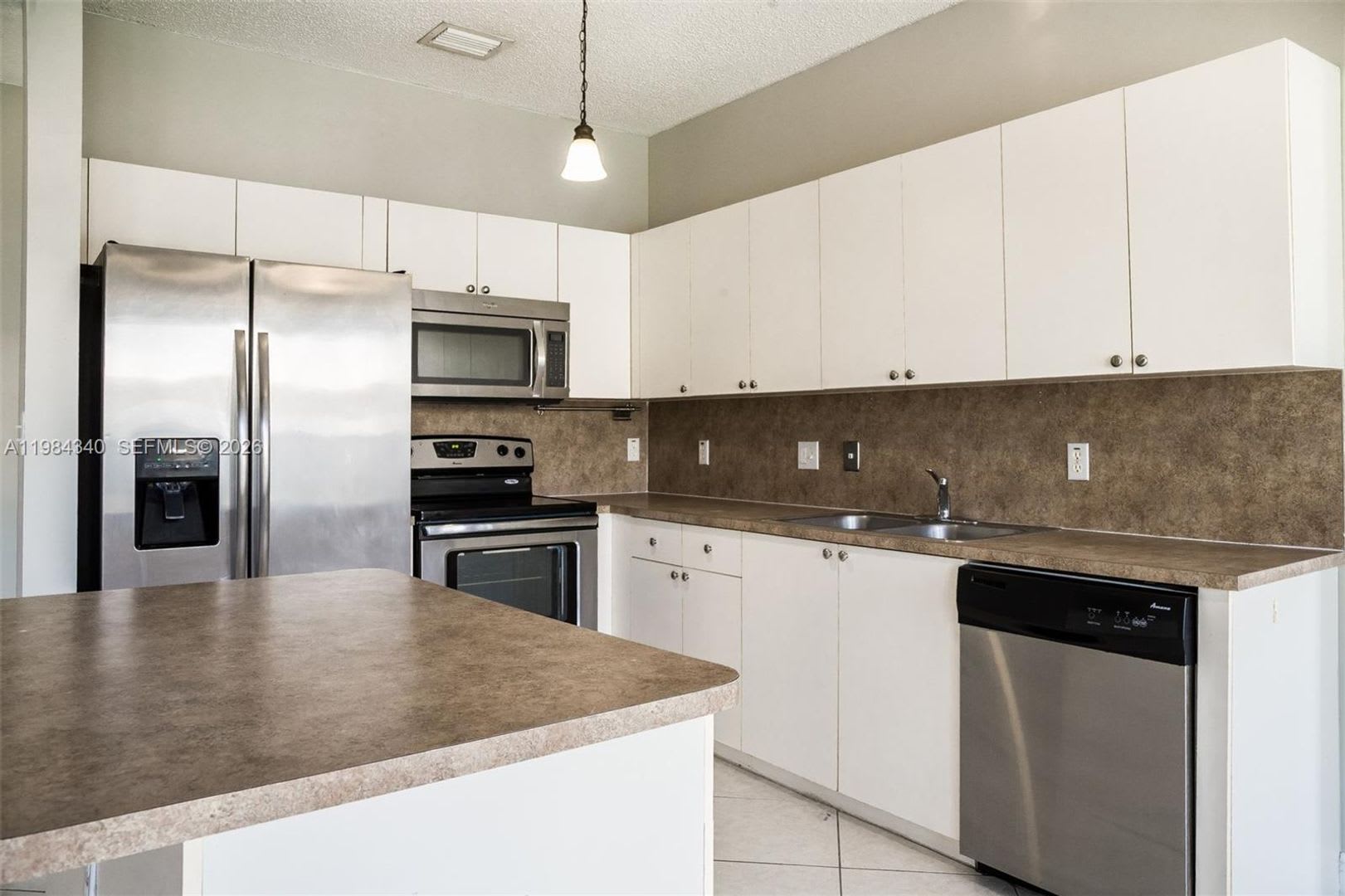 13233 SW 203 Street, Miami, FL 33177 – photo 1
