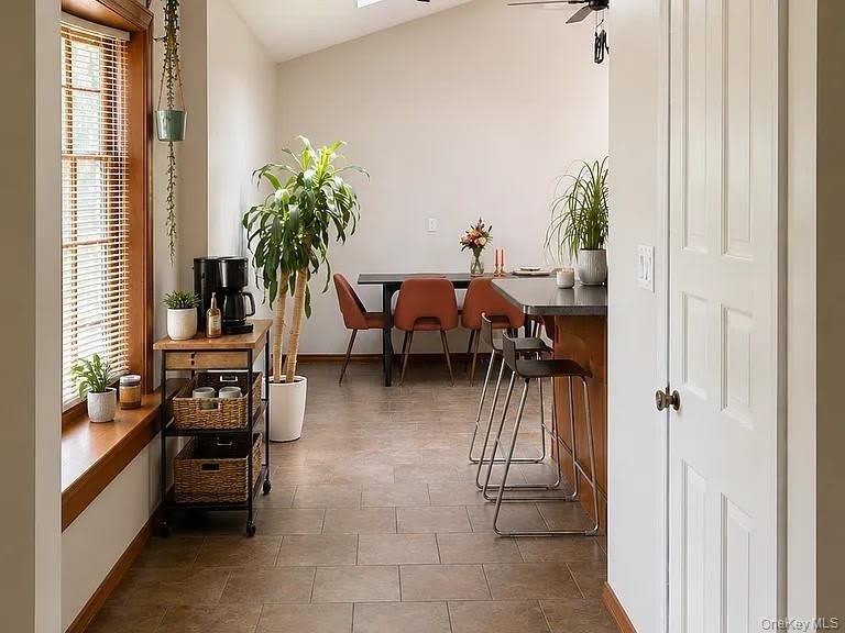 16 Oakridge Road – photo 3