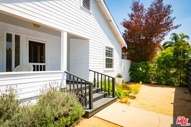 653 Vernon Ave – photo 3