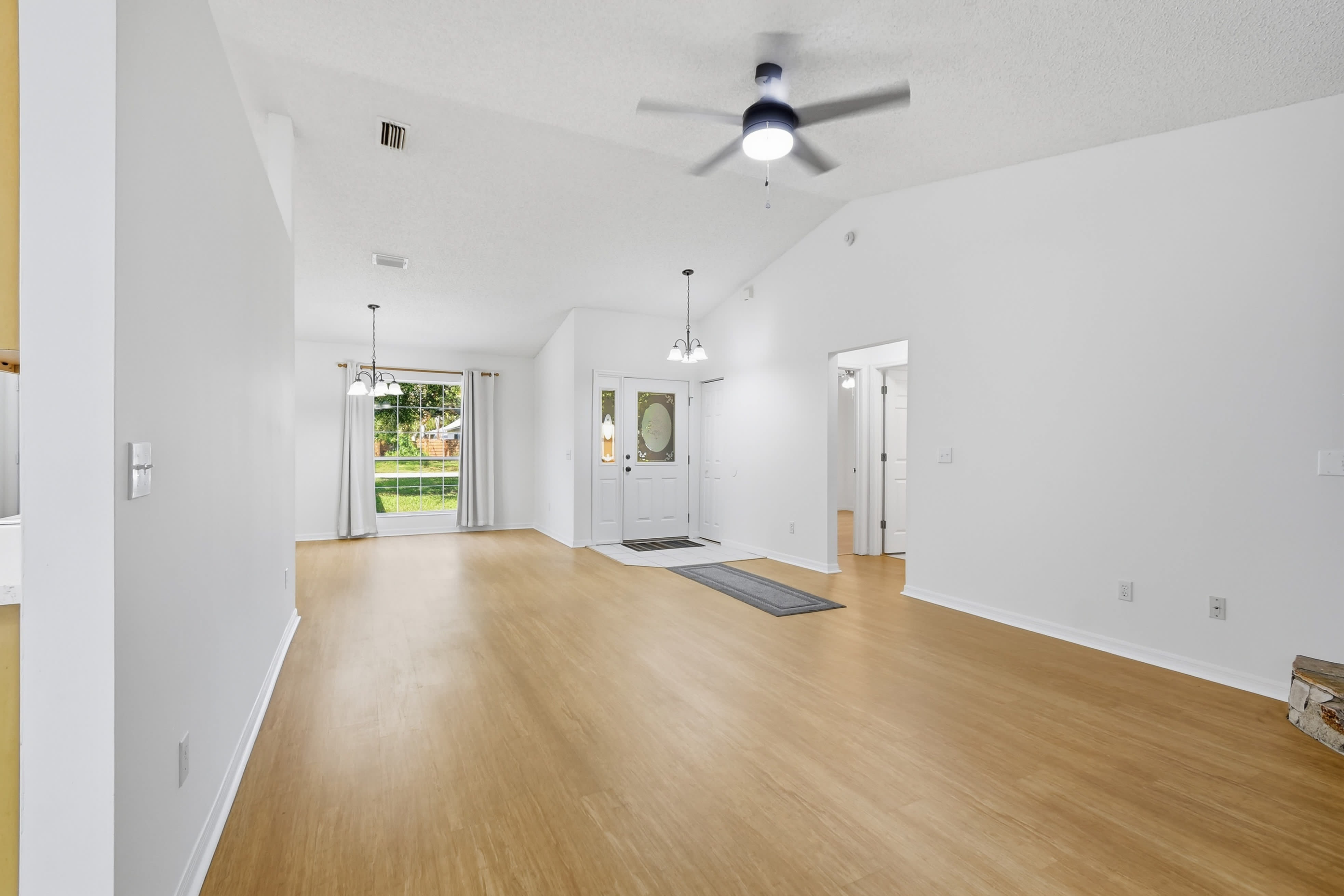 341 Shamrock Rd – photo 4