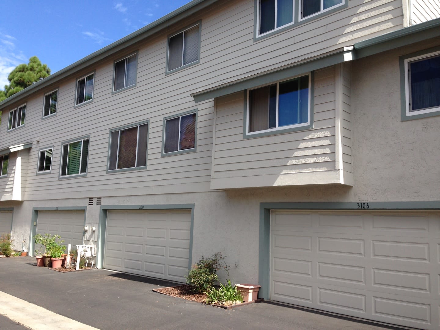 Bluffs of Fox Run Large Condo – photo 3