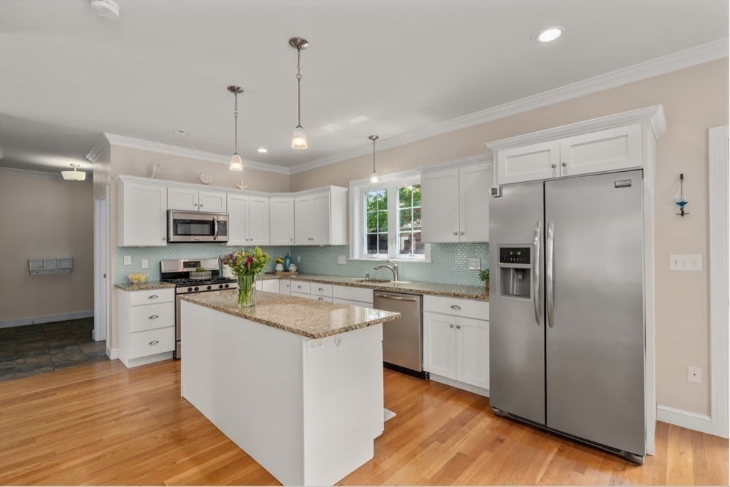23 Basswood Ave – photo 3
