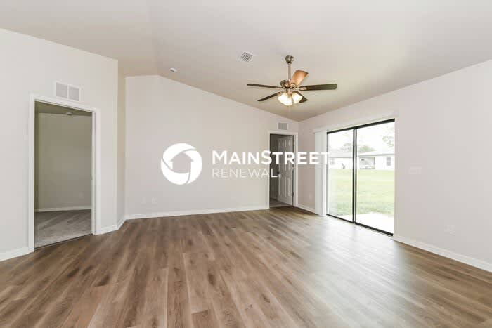2702 50th Street West – photo 3