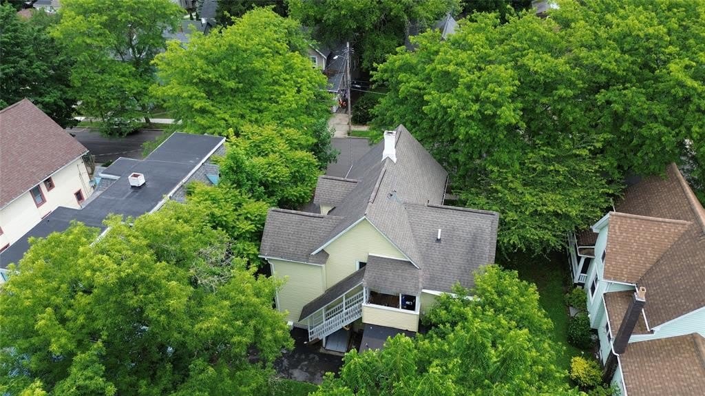 6 Carlton Street – photo 4