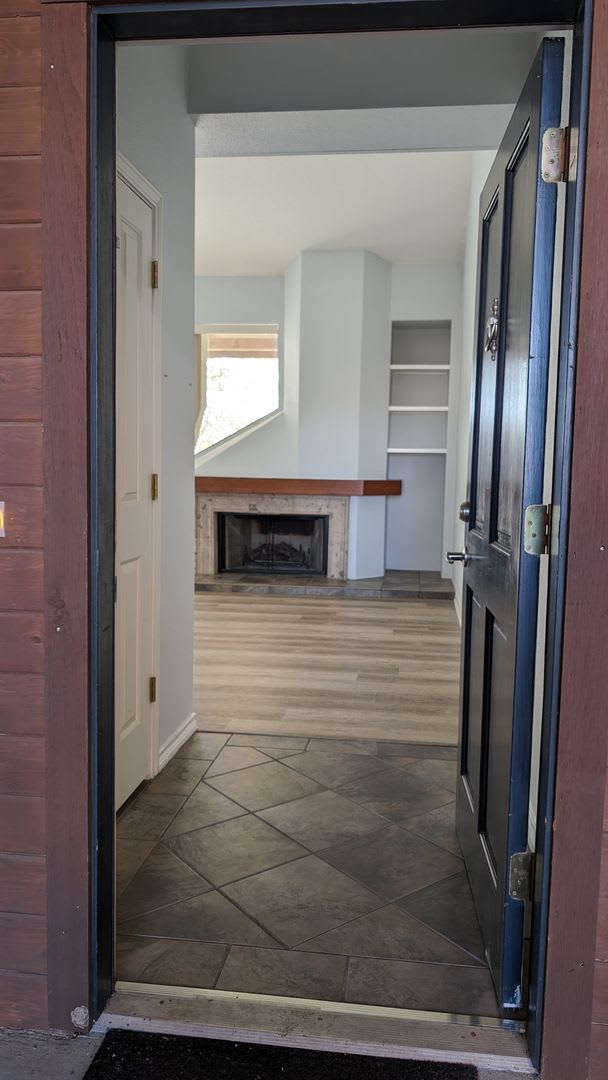 2 Bed 2 Bath Condo Near Blue Hole Park – photo 4