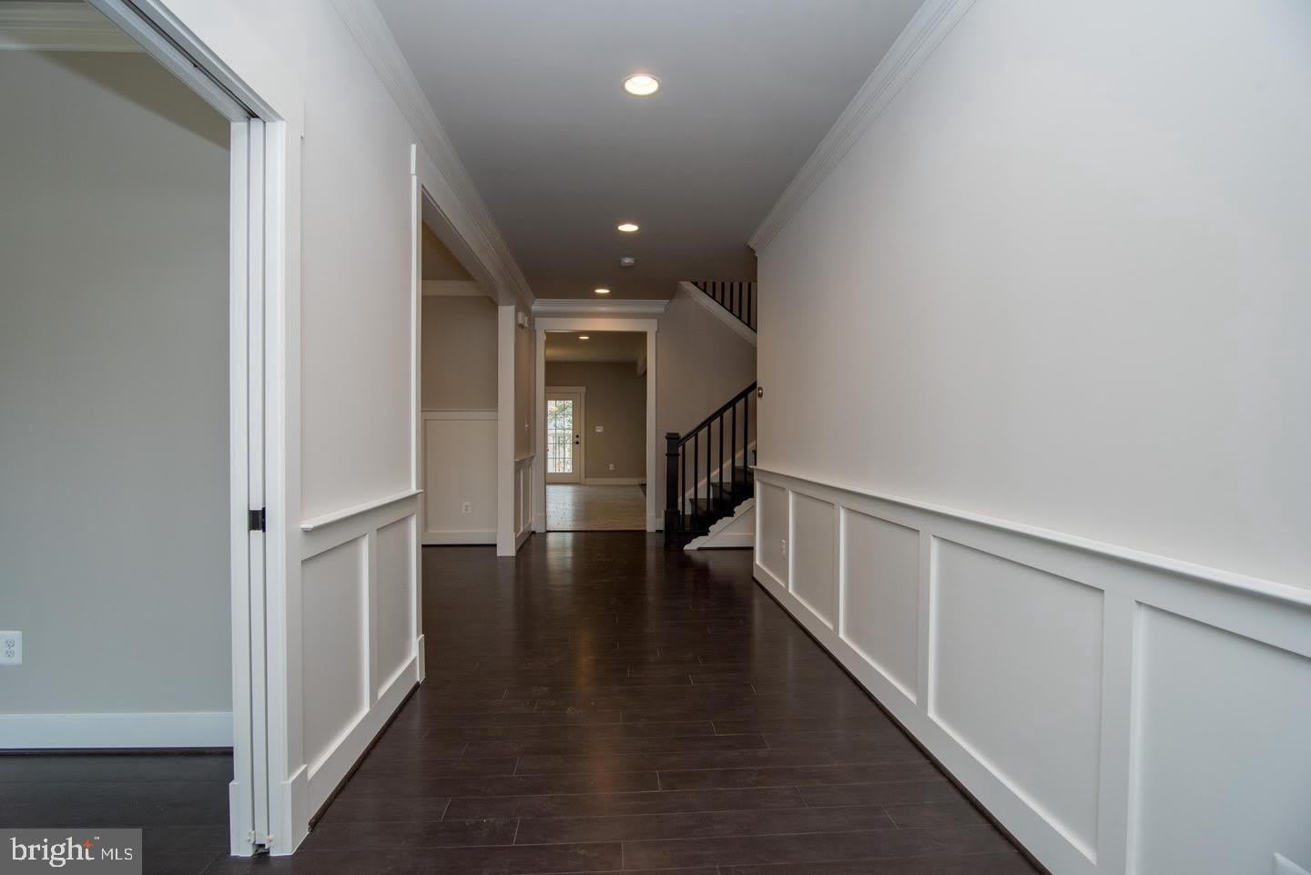 6928 REGENT Lane – photo 3