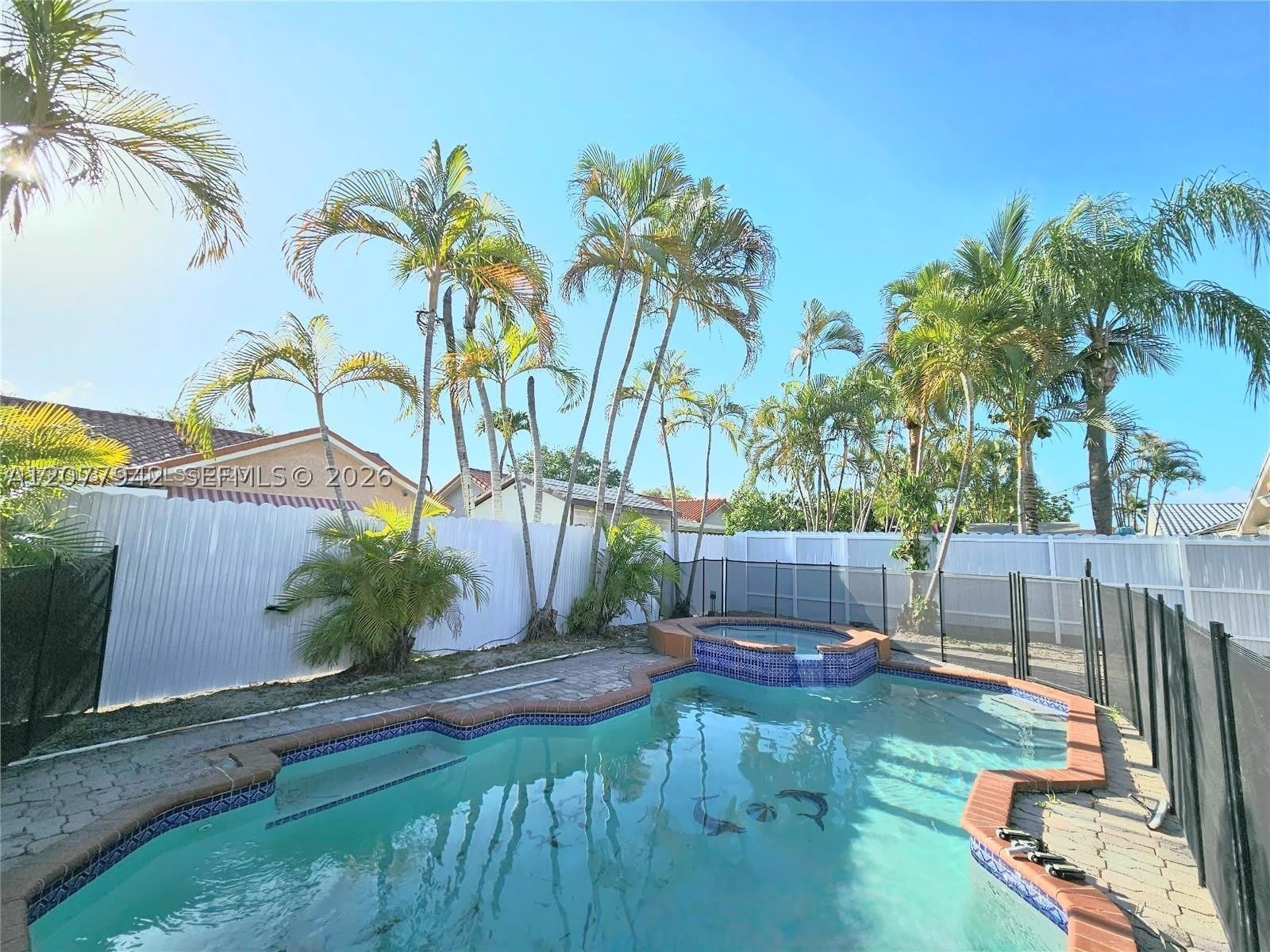 4235 SW 143rd Ave – photo 3