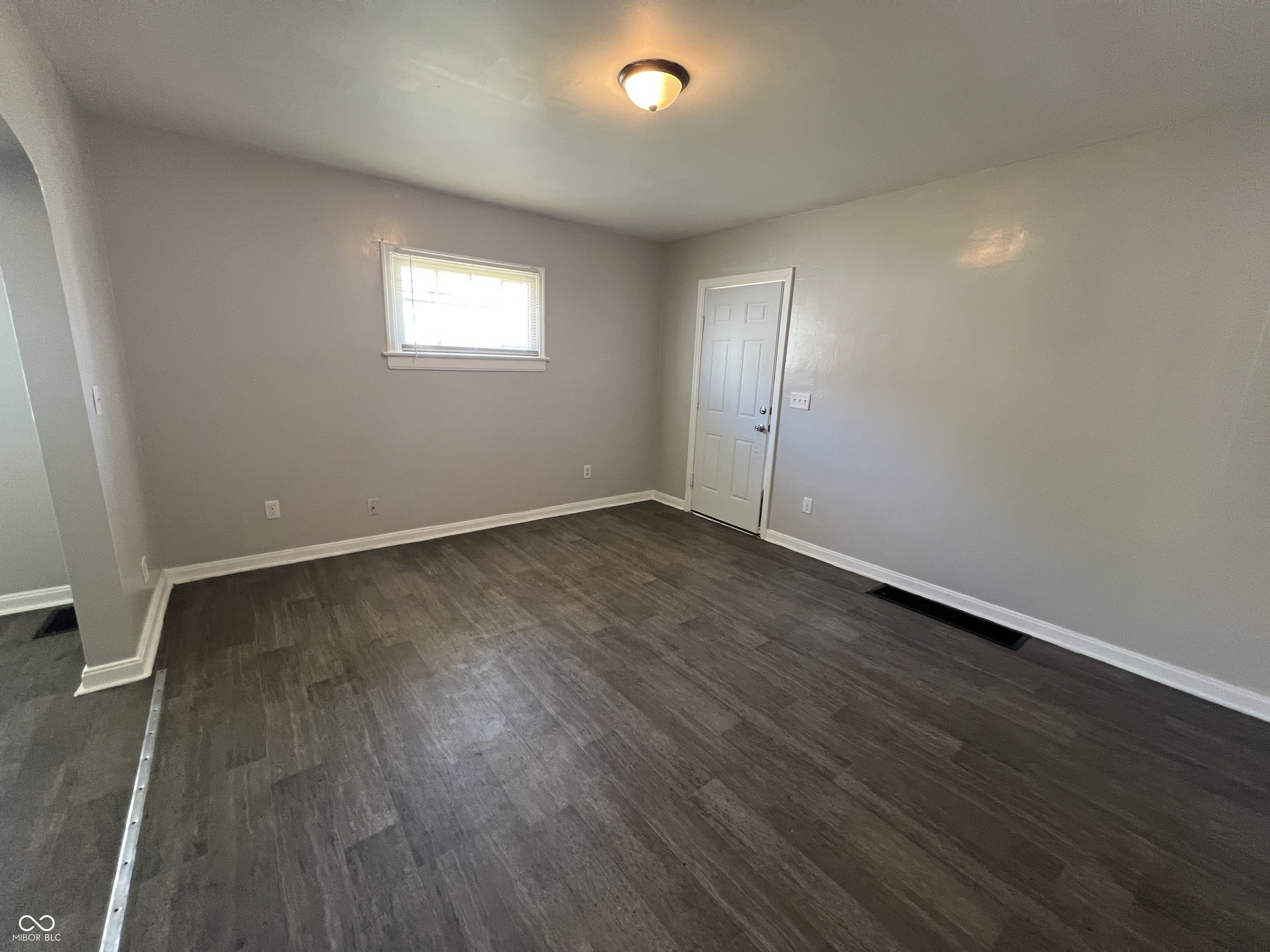 320 N Sherman Drive – photo 4