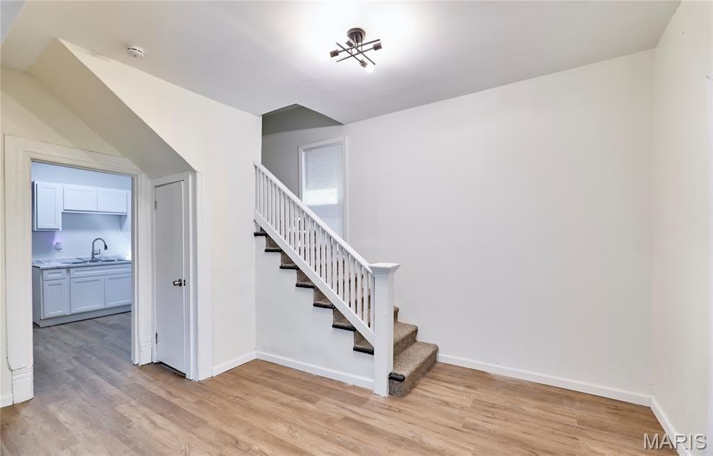 6625 Bartmer Avenue – photo 2