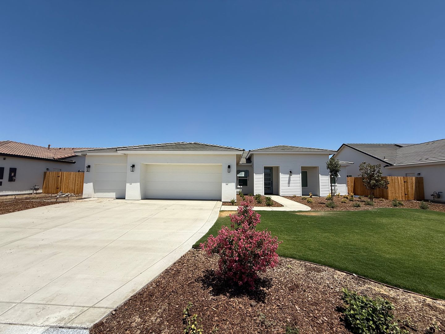 16806 Mairs Drive – photo 2