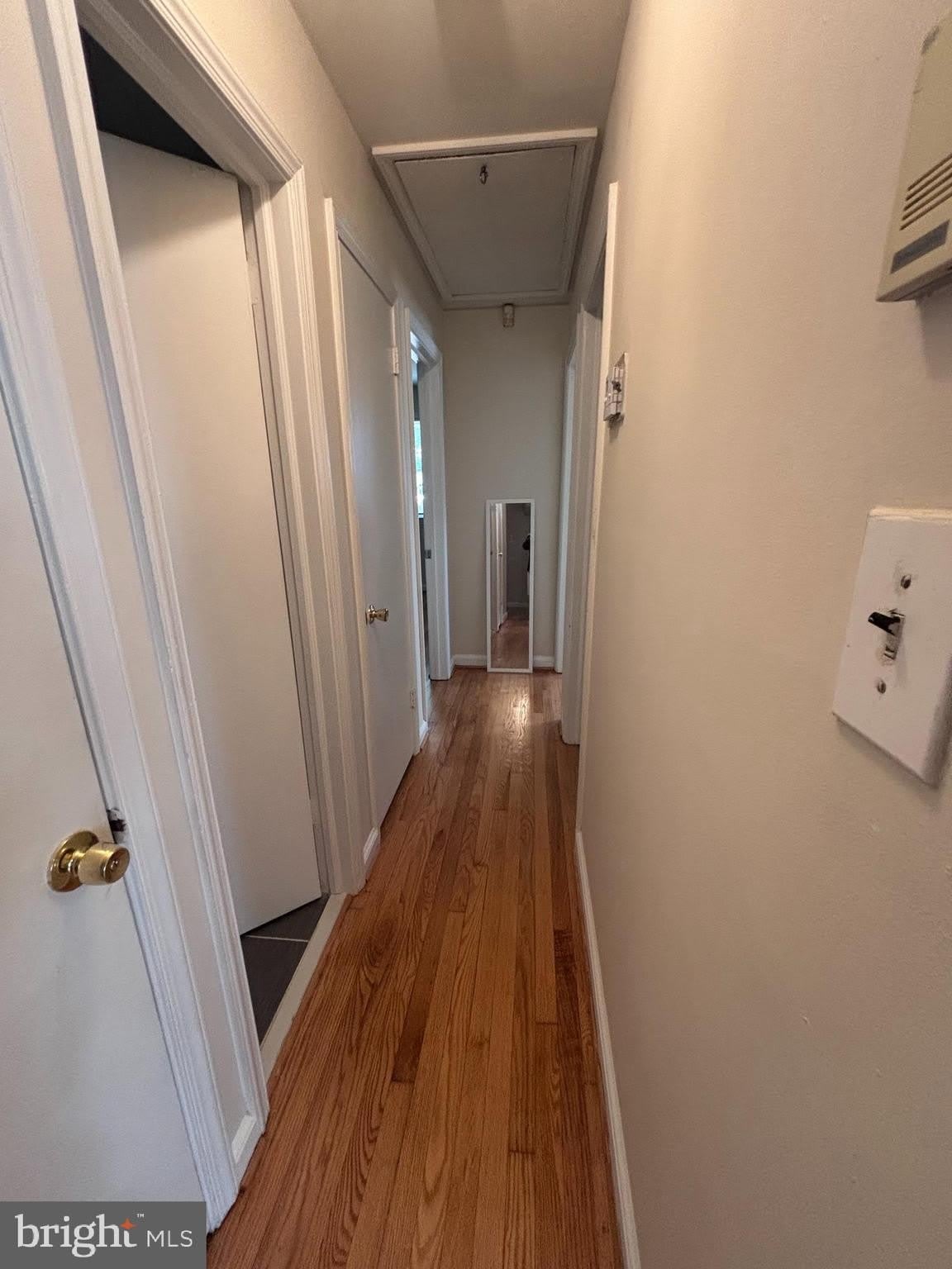 1813 S STAFFORD Street – photo 4