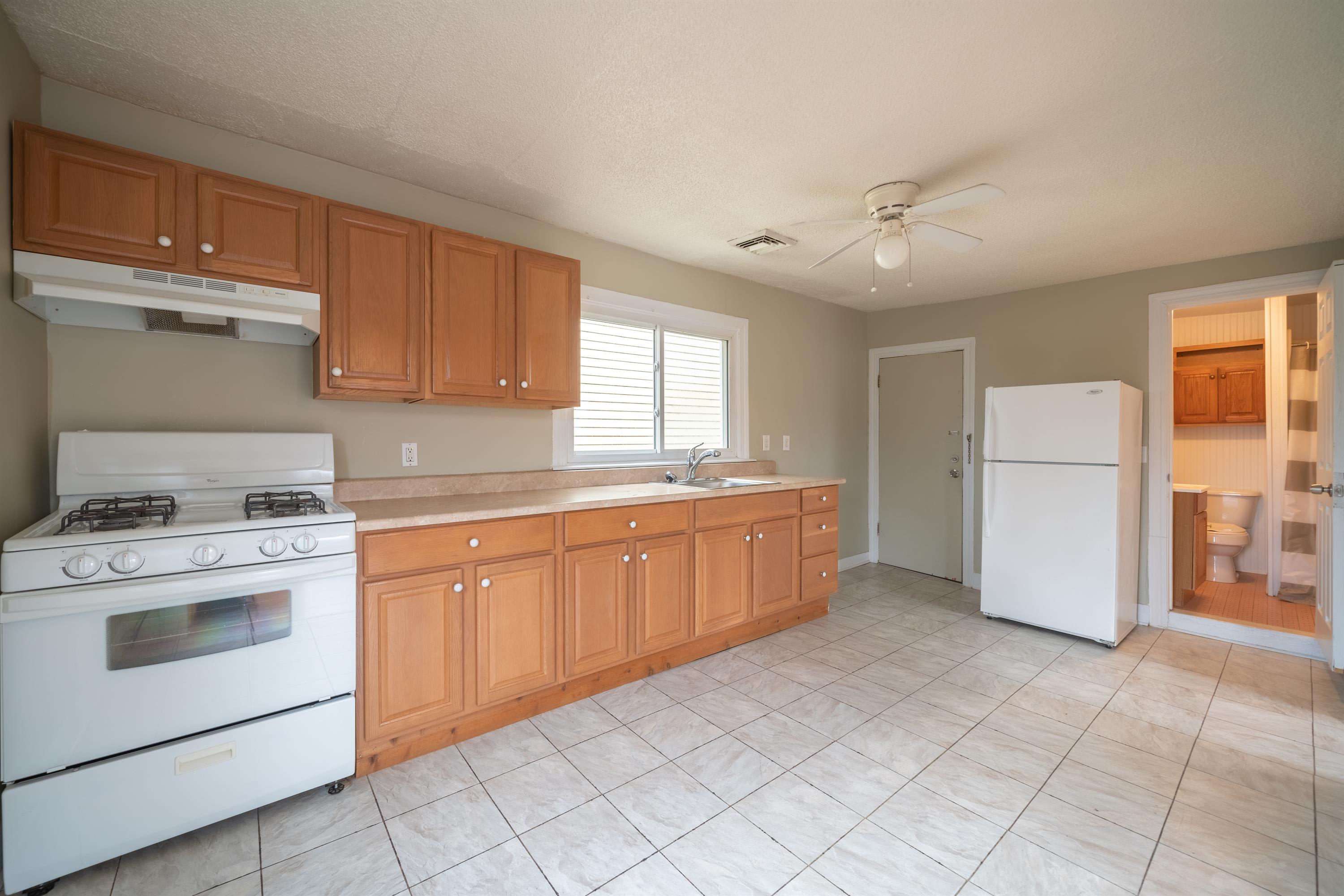 768 State Street, Unit 2 – photo 2