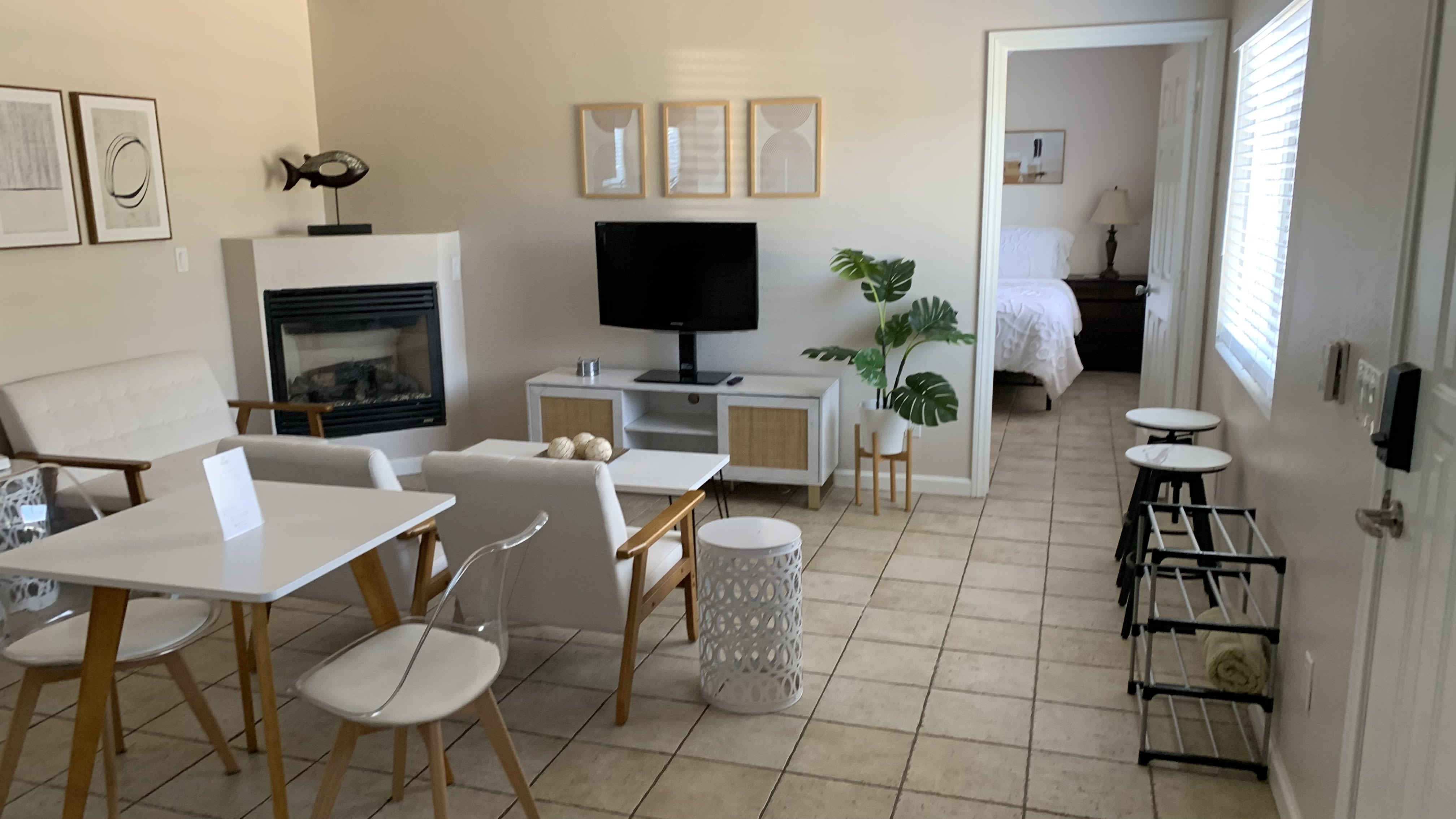 3087 Channel Dr – photo 1