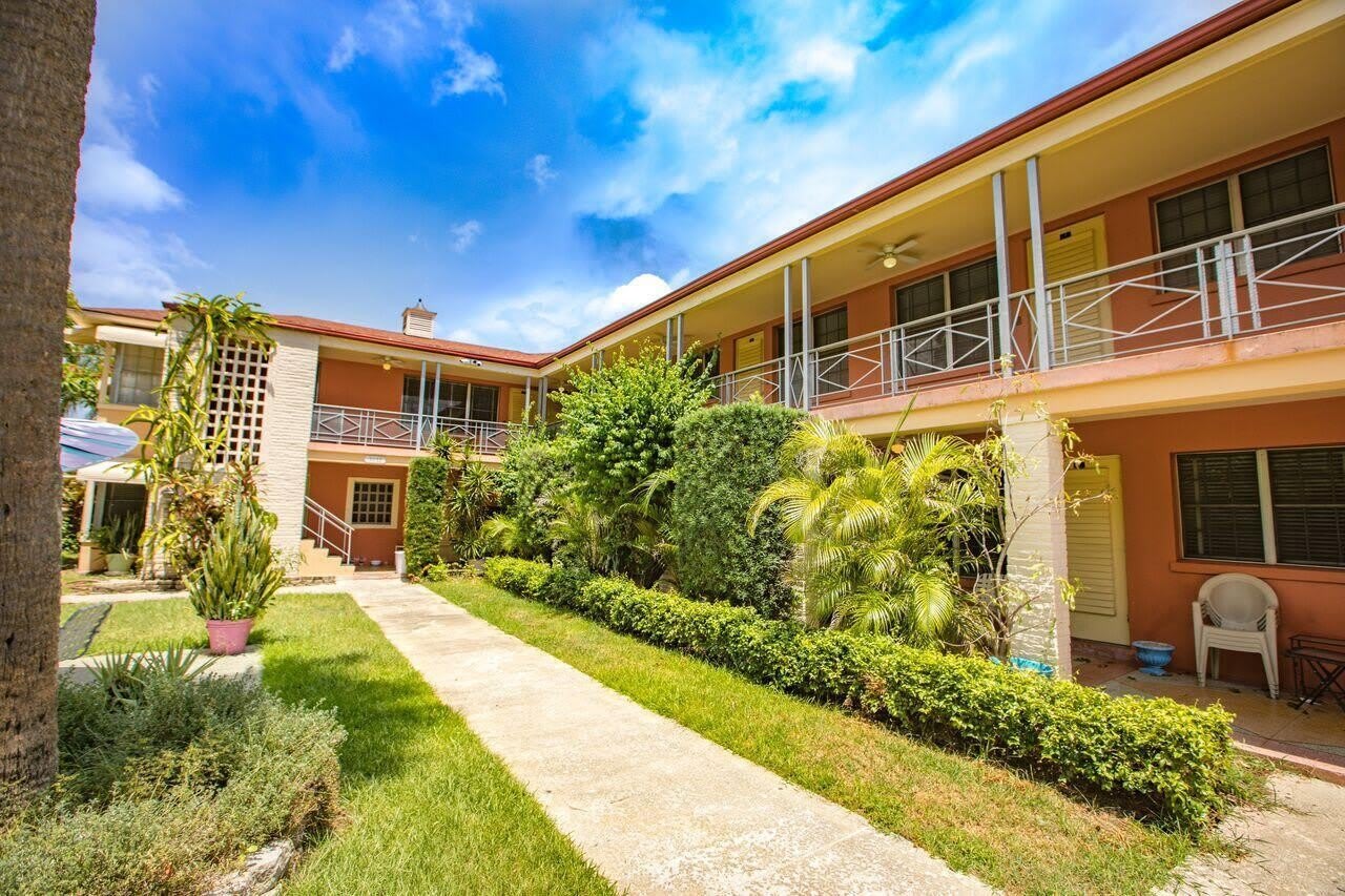 3637 S Olive Avenue – photo 1