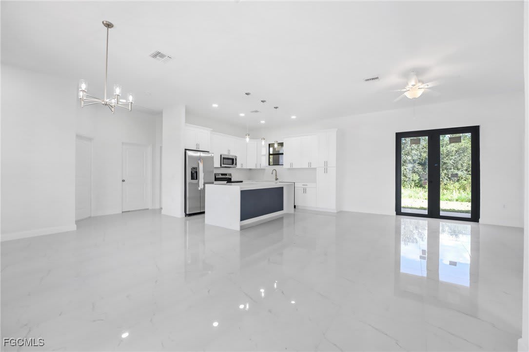 2602 73rd Street W – photo 4
