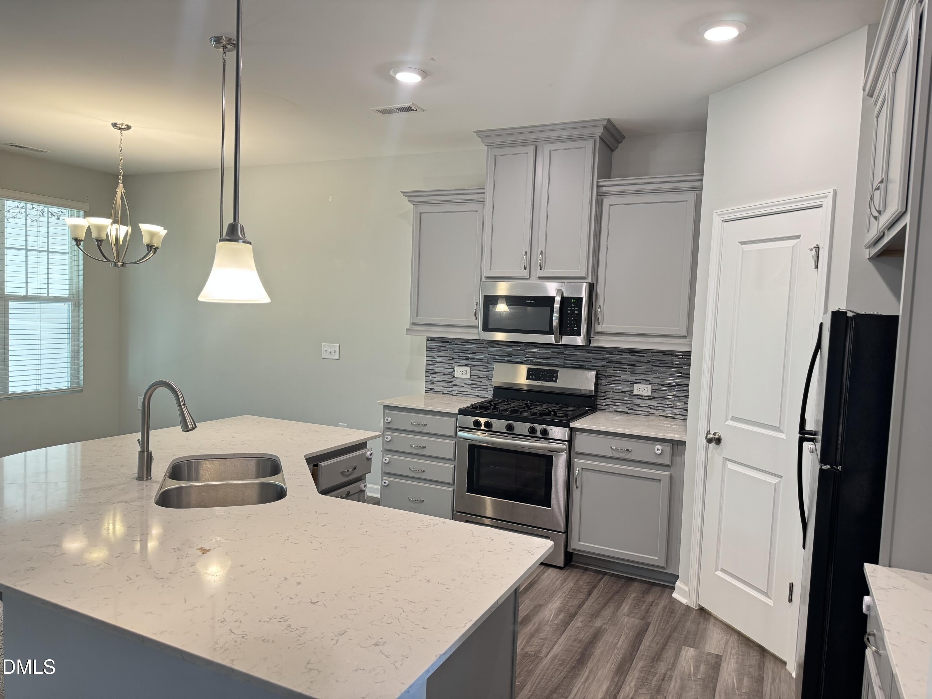 1036 Brightskies Street – photo 2
