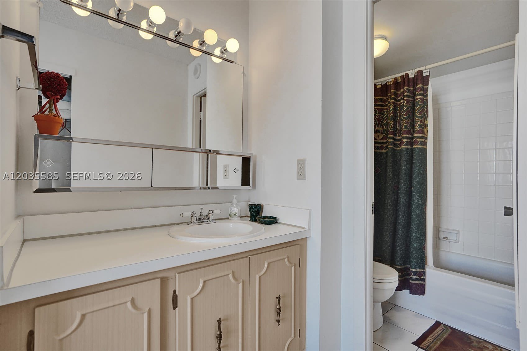 3113 S Ocean Dr – photo 2