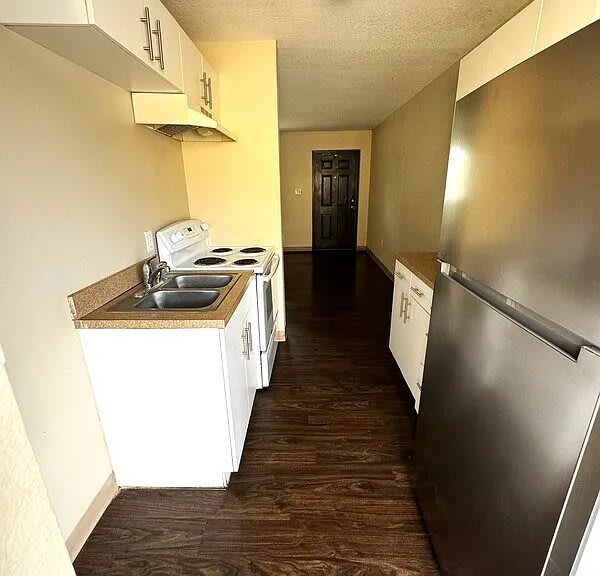3015 C.R. Smith StreetUnit 41 – photo 1