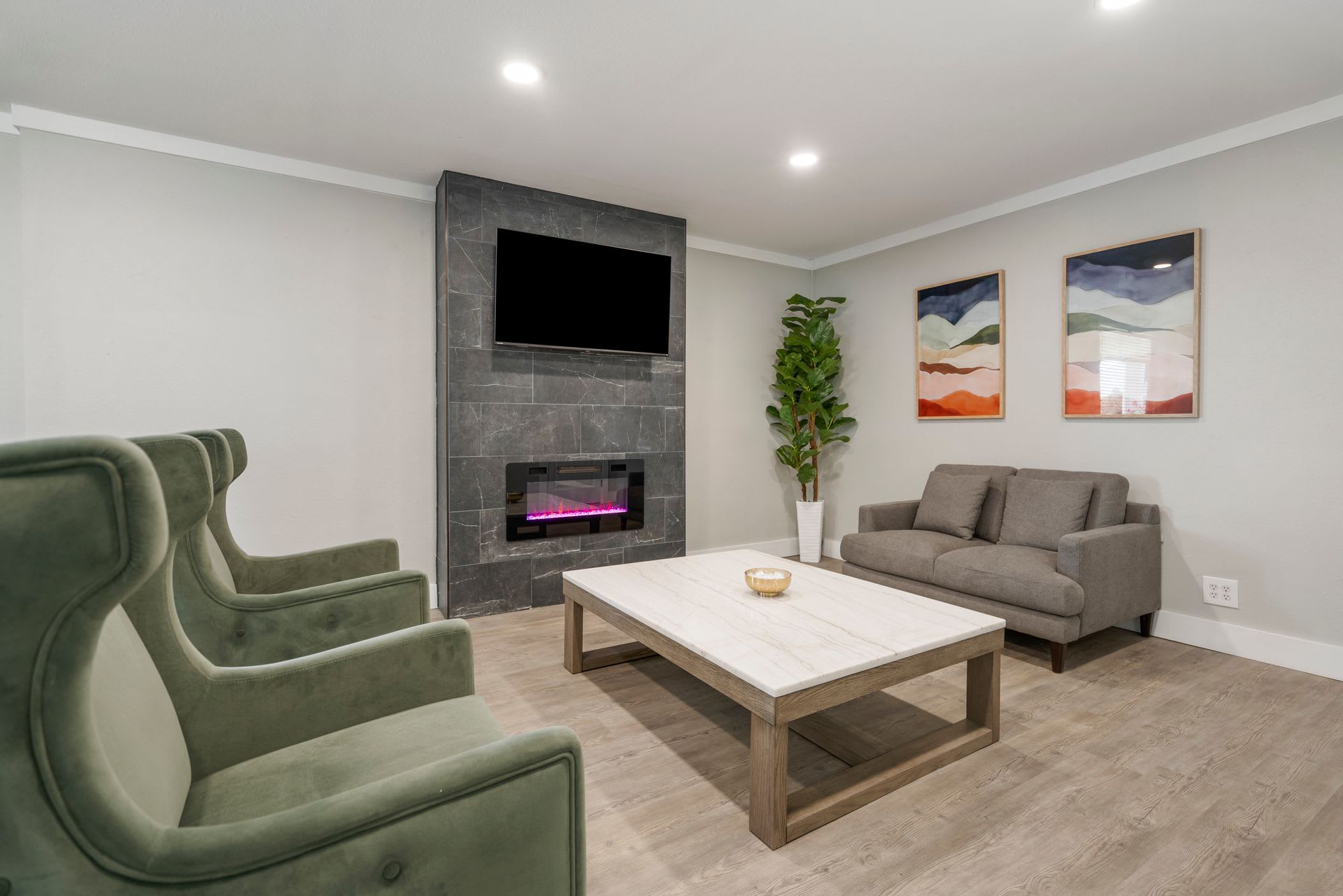 Townhomes at East 32nd – photo 3