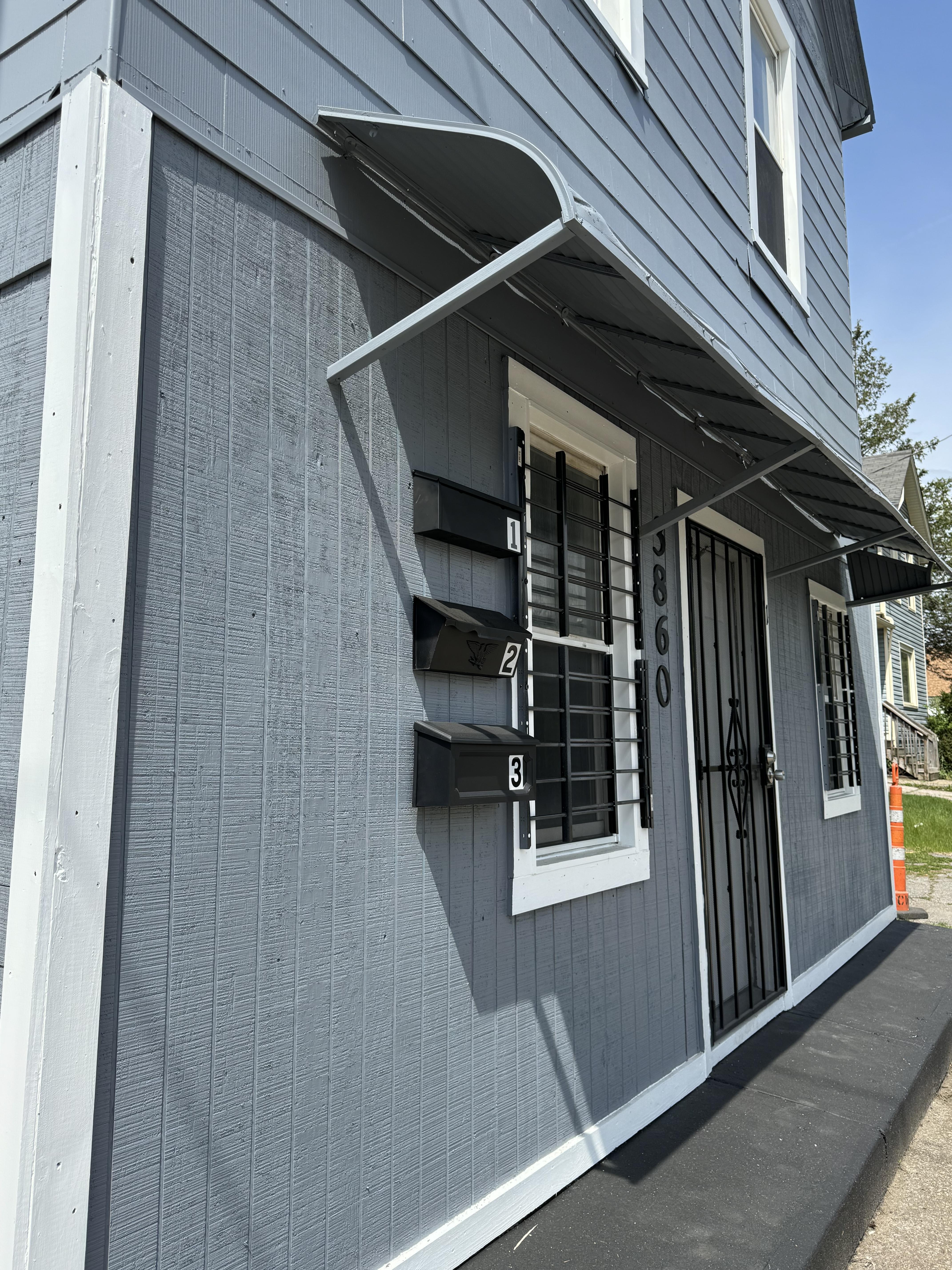 3860 E 72Nd St – photo 2