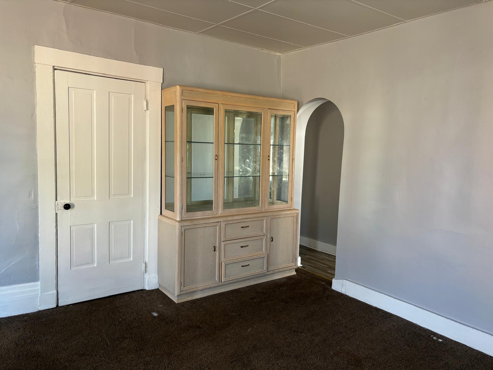 533 W Greene St – photo 3