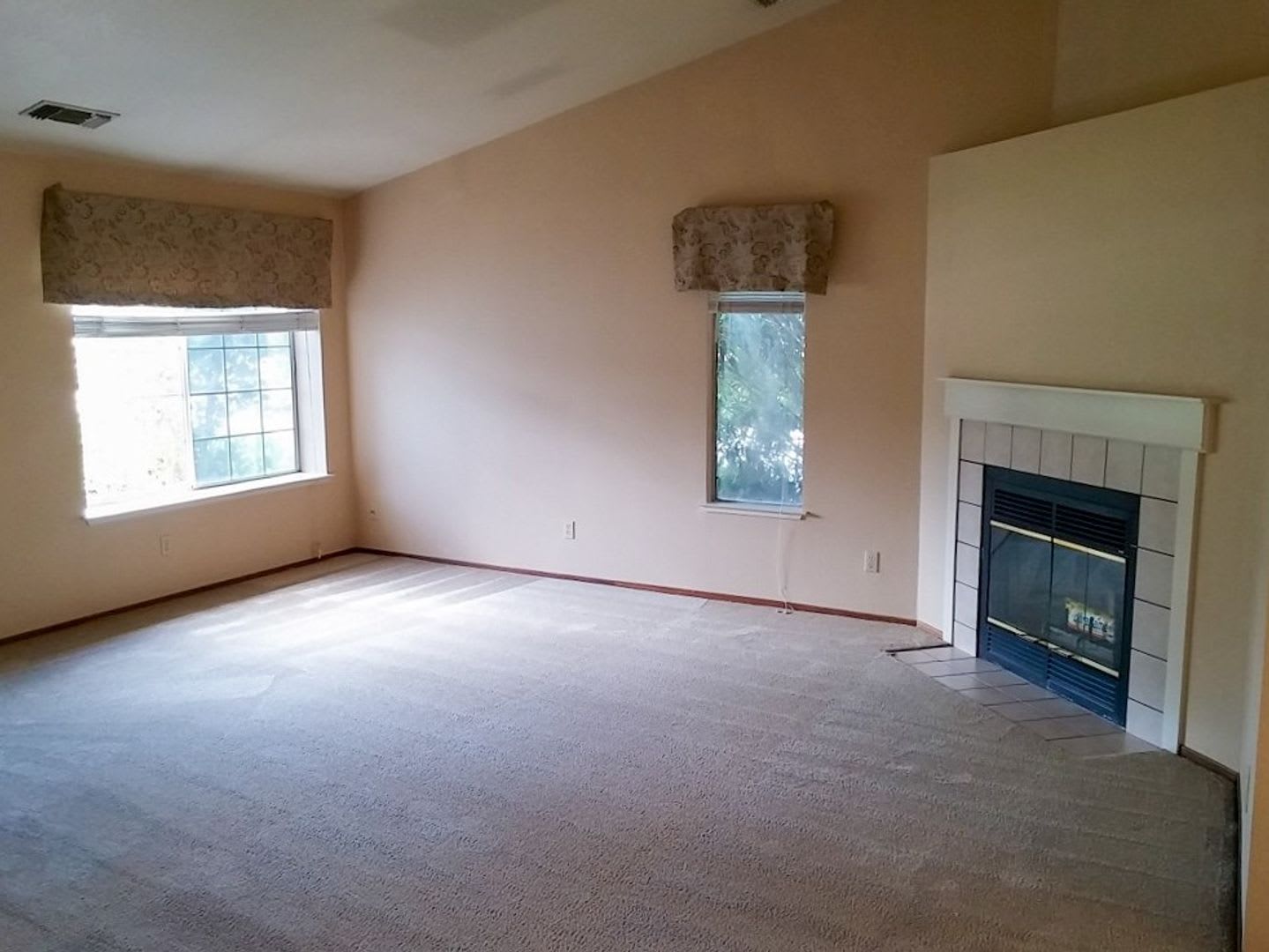 500 Move In Special Off First Months Rent – photo 4