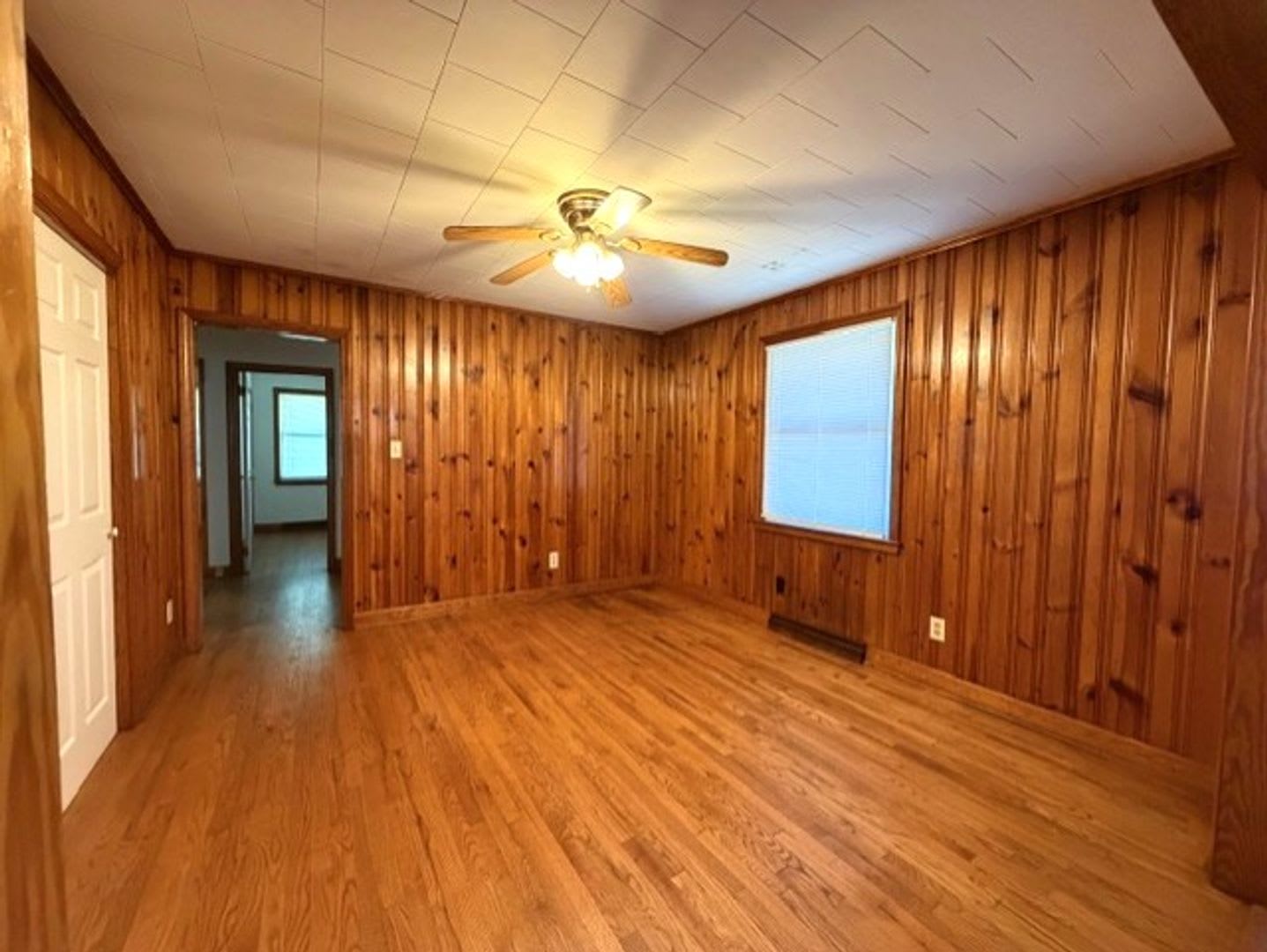 ~~ Cute 2-bedroom Brick Ranch located in Elon ~~ – photo 5