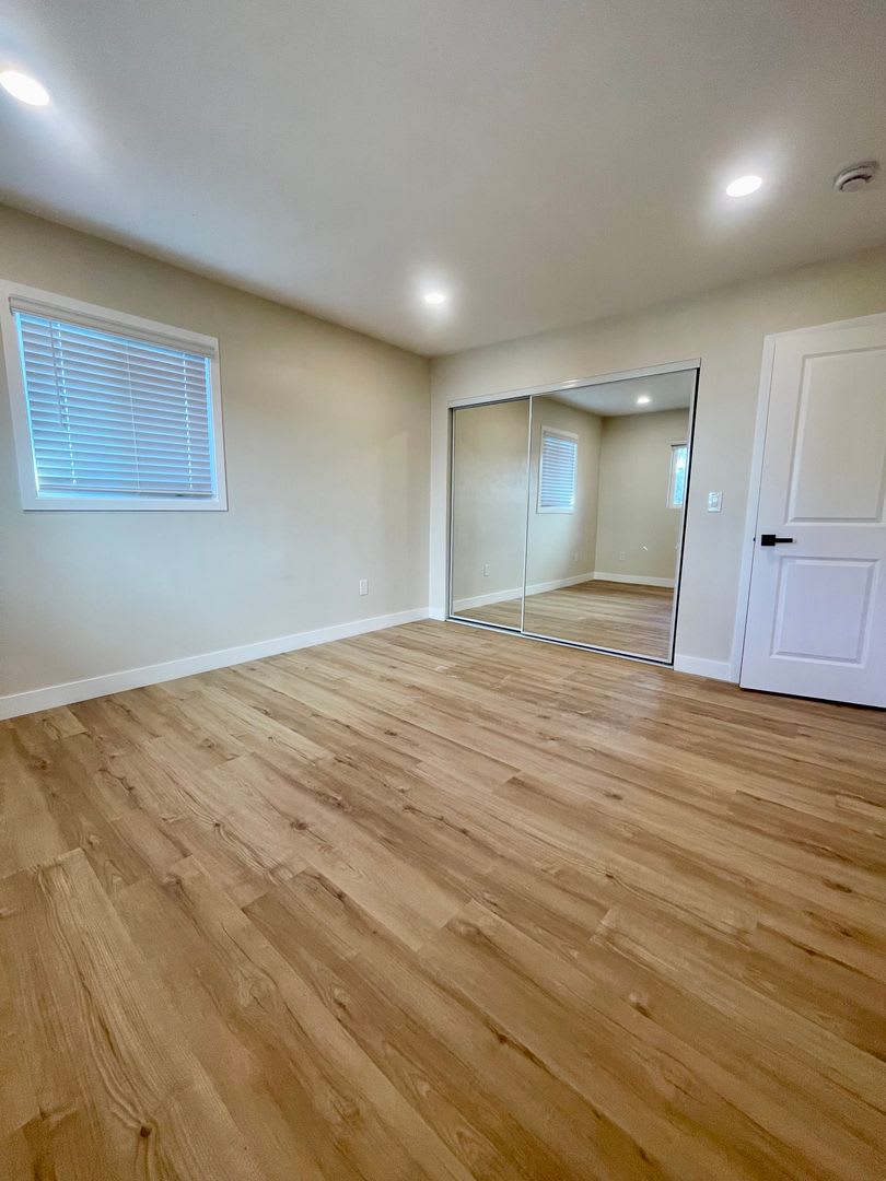 Newly renovated 3bd – photo 2