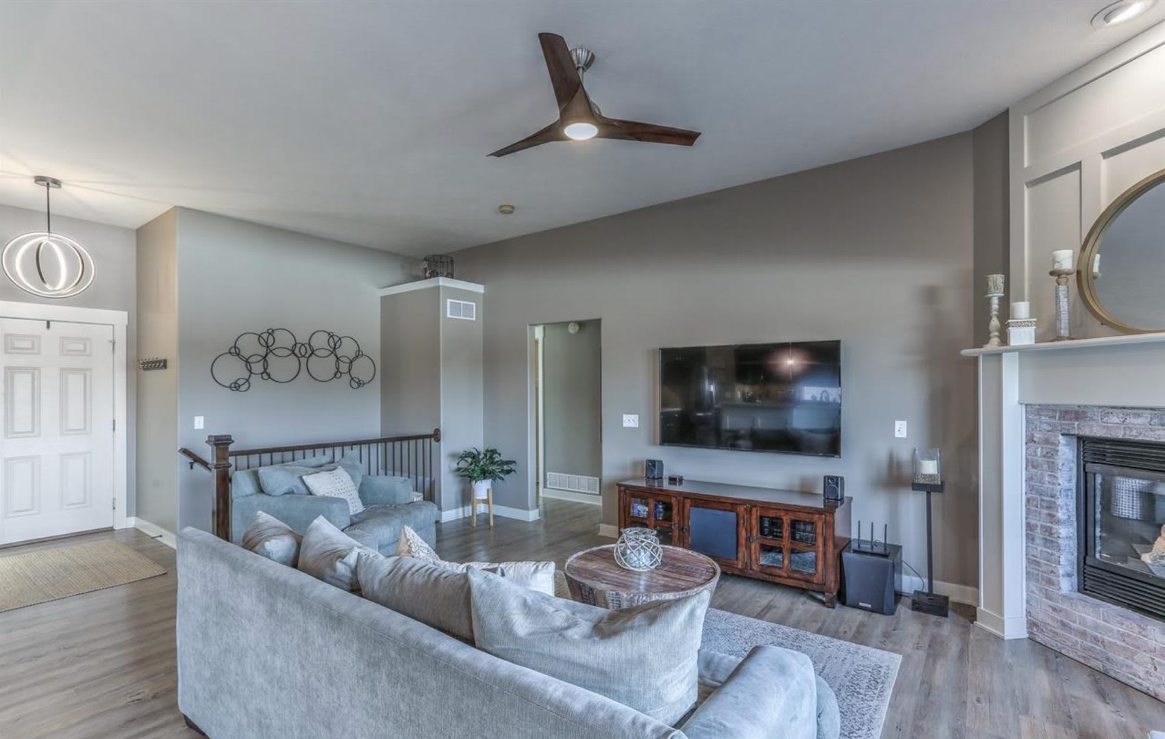 5 Bedrooms with an in ground pool! – photo 3